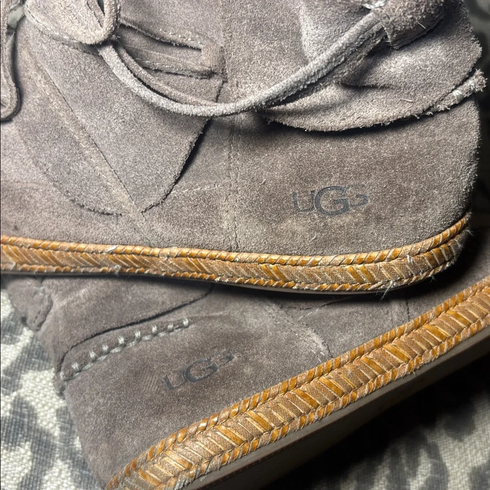 NWOB UGG Reid moccasin bootie in slate brown suede casual boho lace zip bootie 7